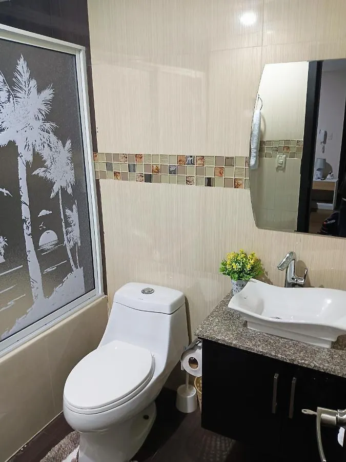 Departamento Grande Con Jacuzzi Apartment Cuenca