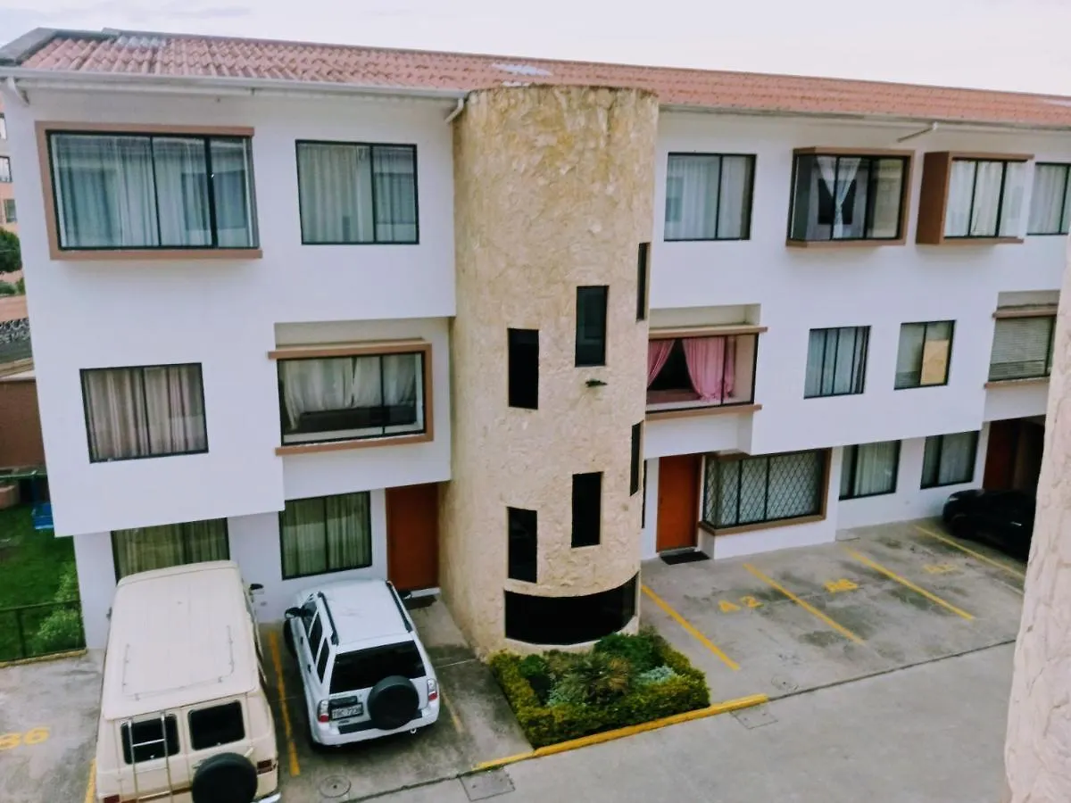 Departamento Grande Con Jacuzzi Apartment Cuenca Ecuador