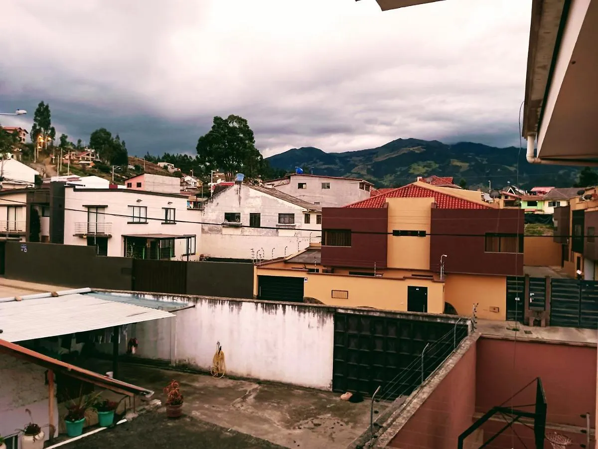Departamento Grande Con Jacuzzi Apartment Cuenca