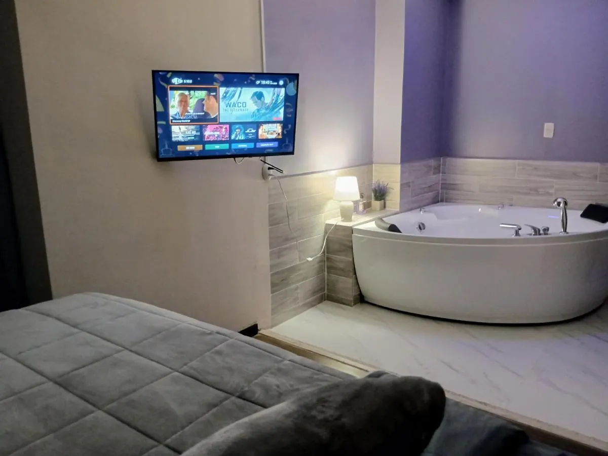 Apartamento Departamento Grande Con Jacuzzi Cuenca