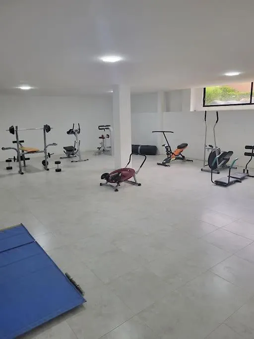 Apartamento Departamento Grande Con Jacuzzi Cuenca